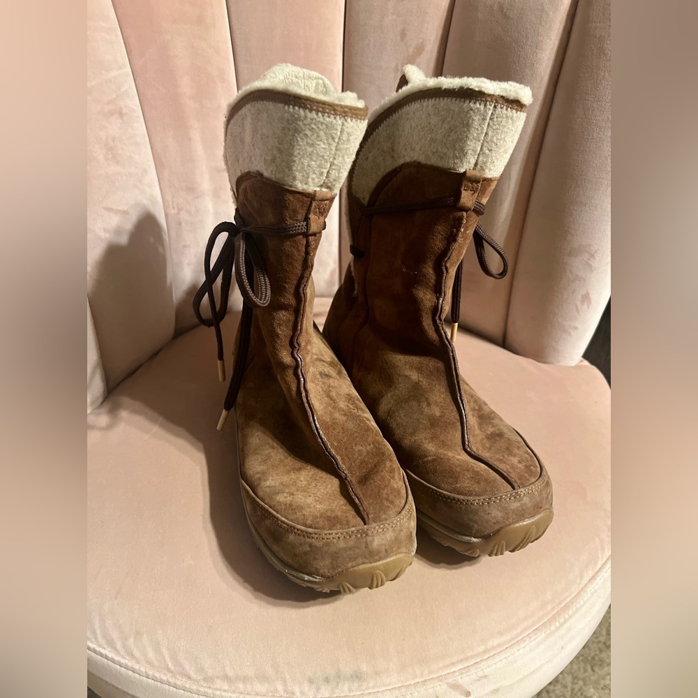 Chic Brown Winter Boots with Cozy Lining - Picture 11 of 12